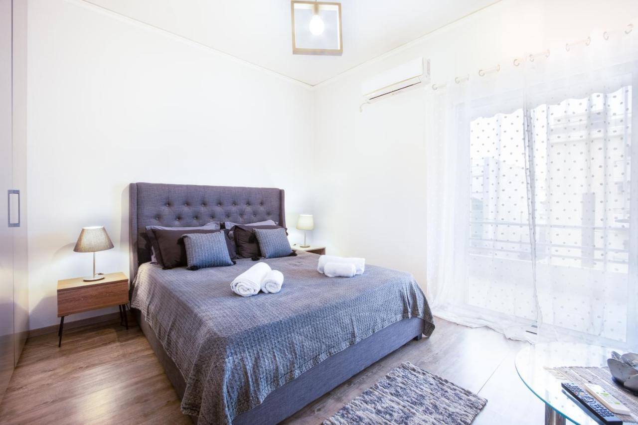 Apartment With Parking Near Medical Center Афины Экстерьер фото